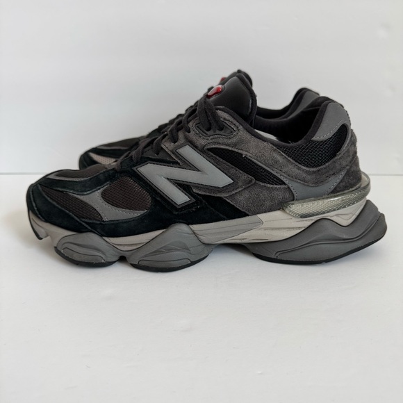 New Balance 9060 Black and Gray Sneakers - Picture 3 of 10